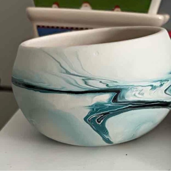 Other - Elegant Ceramic Bowl with Aqua and White Swirl